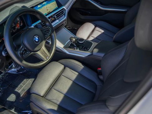 Used 2020 BMW M340i w/ Parking Assistance Package RWD image 11