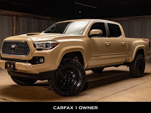 Used 2019 Toyota Tacoma TRD Sport image 5