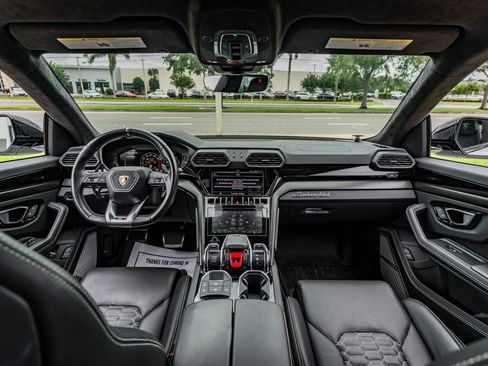 Used 2024 Lamborghini Urus S AWD/4WD image 23