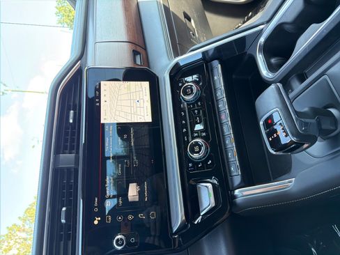 Used 2023 GMC Sierra 1500 Denali Ultimate AWD/4WD image 16