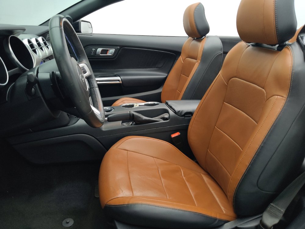 Used 2018 Ford Mustang Premium RWD image 17