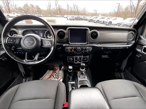 Used 2023 Jeep Wrangler Unlimited w/ Cold Weather Group image 21