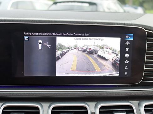 Used 2020 Mercedes-Benz GLS 450 4MATIC image 26