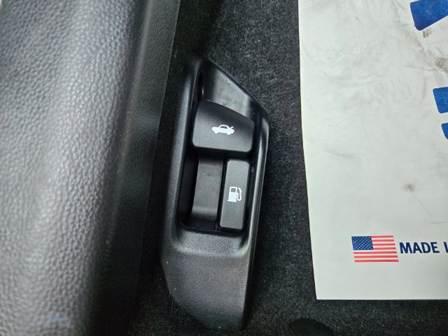 Used 2026 Toyota Corolla LE FWD image 19