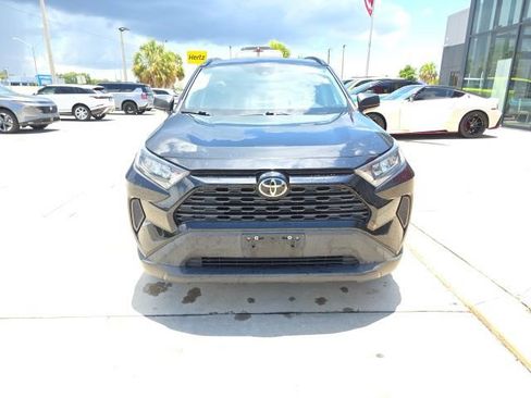 Used 2021 Toyota RAV4 LE w/ Carpet Mat Package (TMS) FWD image 9