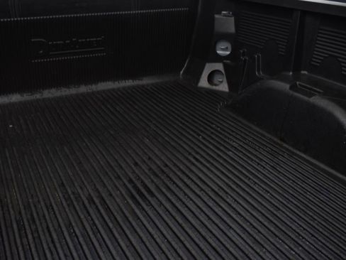 Used 2024 Chevrolet Silverado 1500 LT image 13