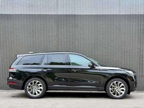 New 2026 Lincoln Aviator AWD image 7