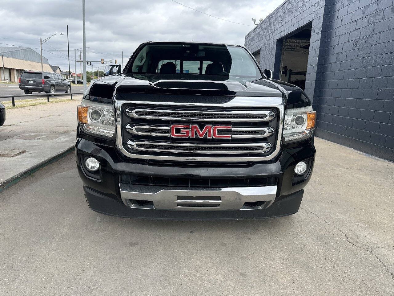 Used 2016 GMC Canyon SLT w/ Driver Alert Package AWD/4WD image 2