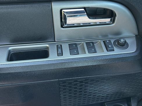 Used 2017 Ford Expedition XLT AWD/4WD image 19