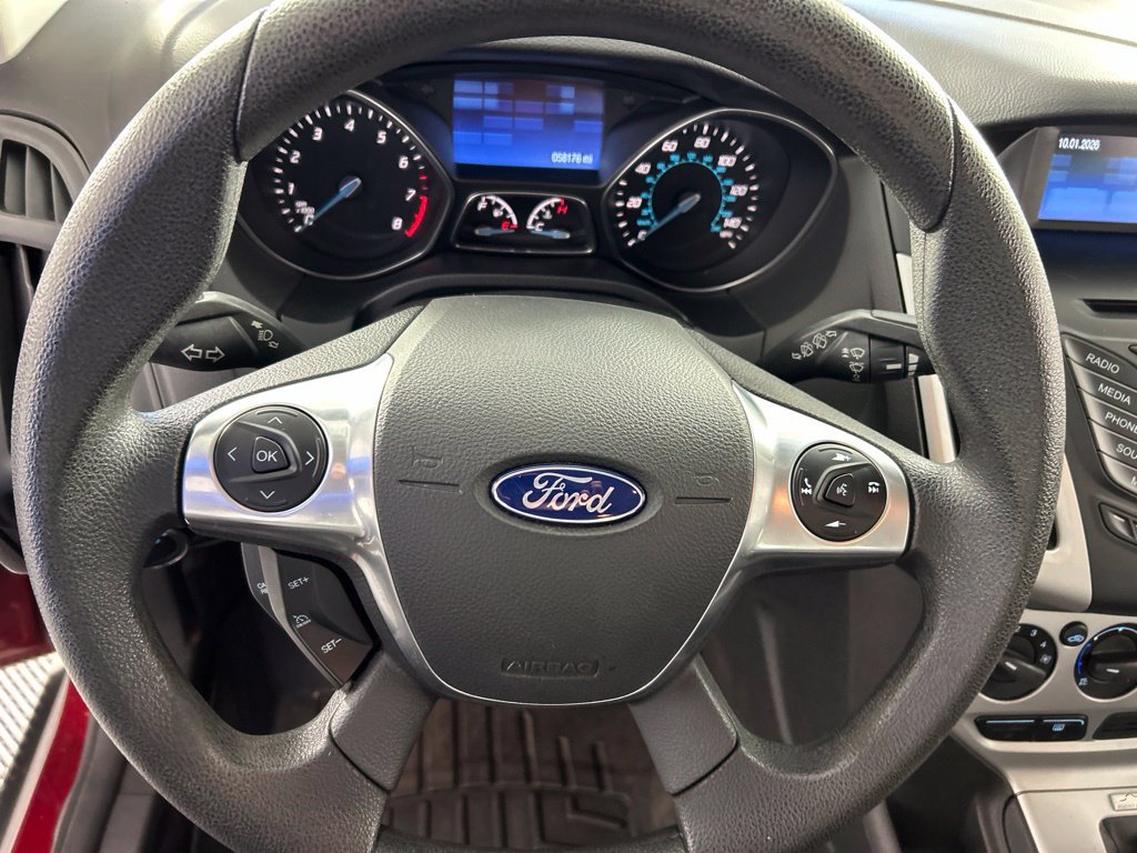 Used 2014 Ford Focus SE FWD image 9