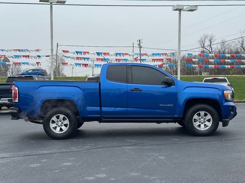 Used 2020 GMC Canyon W/T w/ Convenience Package image 4