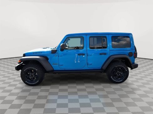 Used 2023 Jeep Wrangler Unlimited w/ Sun & Screen Package AWD/4WD image 8