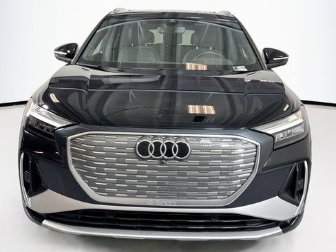 Used 2024 Audi Q4 e-tron Premium Plus w/ Premium Plus image 2