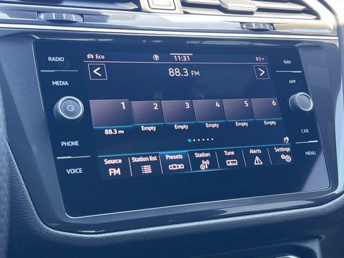 Certified 2024 Volkswagen Tiguan SEL R-Line AWD/4WD image 12