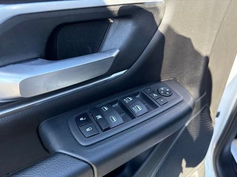 Used 2023 RAM 1500 Big Horn AWD/4WD image 25
