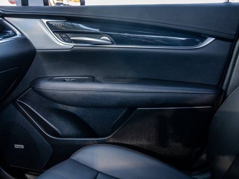 Used 2024 Cadillac XT5 Premium Luxury image 13