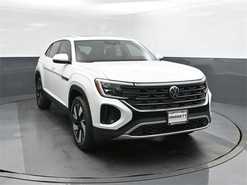 New 2026 Volkswagen Atlas Cross Sport SE image 22