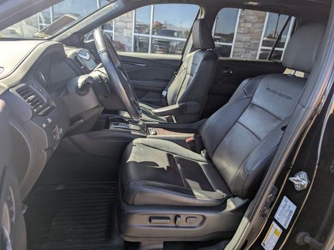 Used 2021 Honda Pilot Black Edition image 11