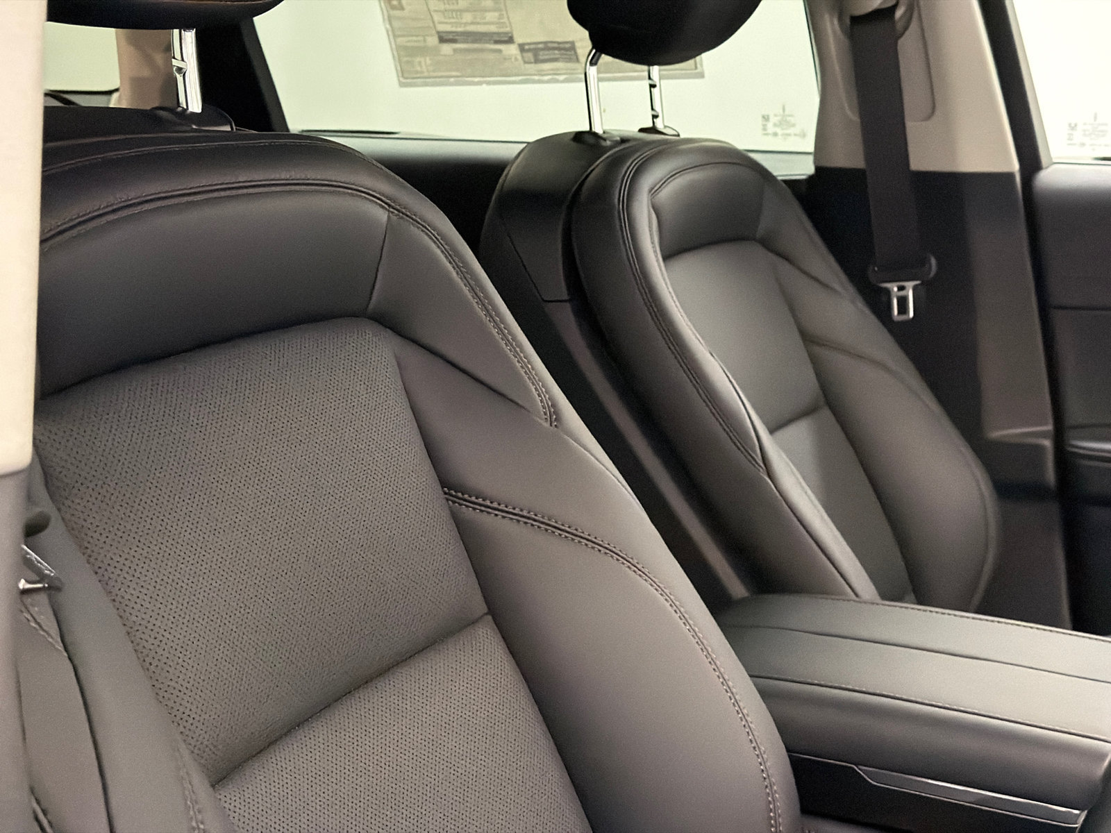 New 2026 Lincoln Nautilus Premier AWD/4WD image 11