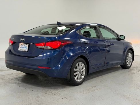 Used 2016 Hyundai Elantra SE w/ Option Group 02 image 4