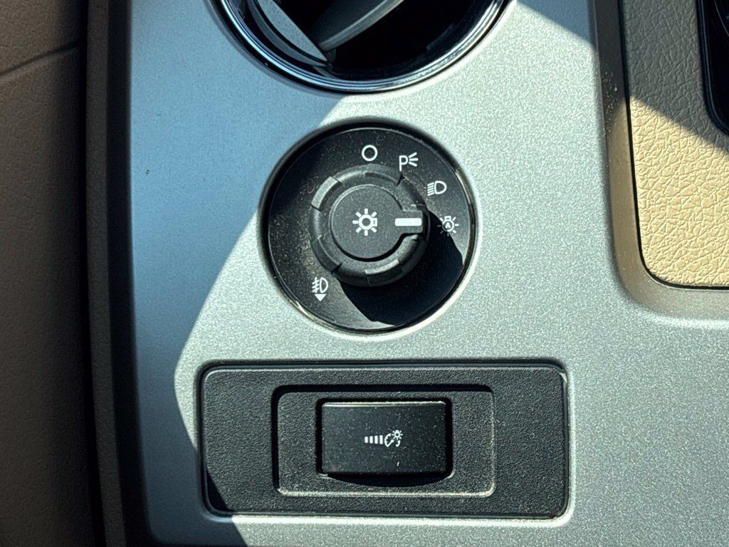 Used 2013 Ford F150 Lariat w/ Mid Equipment Group AWD/4WD image 24