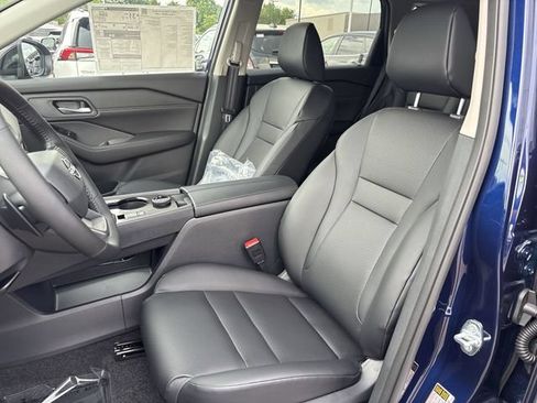New 2026 Nissan Rogue Dark Armor AWD/4WD image 11