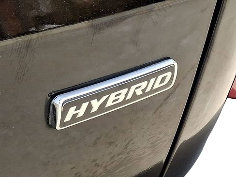 Used 2020 Ford Escape SE Sport image 30