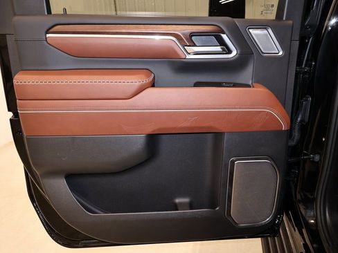 Used 2026 GMC Sierra 3500 Denali Ultimate image 15