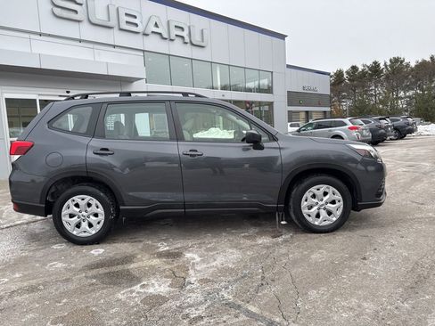 Used 2022 Subaru Forester image 3