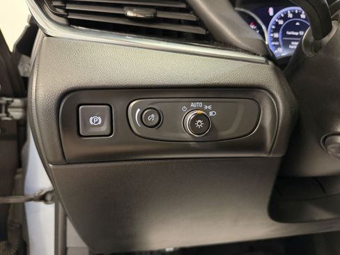 Used 2020 Buick Enclave Avenir w/ Avenir Technology Package FWD image 17