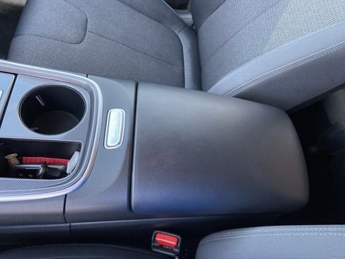 Used 2023 Hyundai Santa Fe SEL image 40