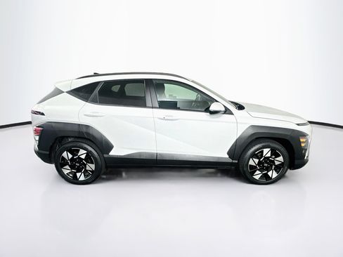 Used 2025 Hyundai Kona SEL FWD image 10