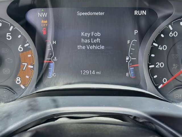 Used 2025 Jeep Compass Limited AWD/4WD image 13