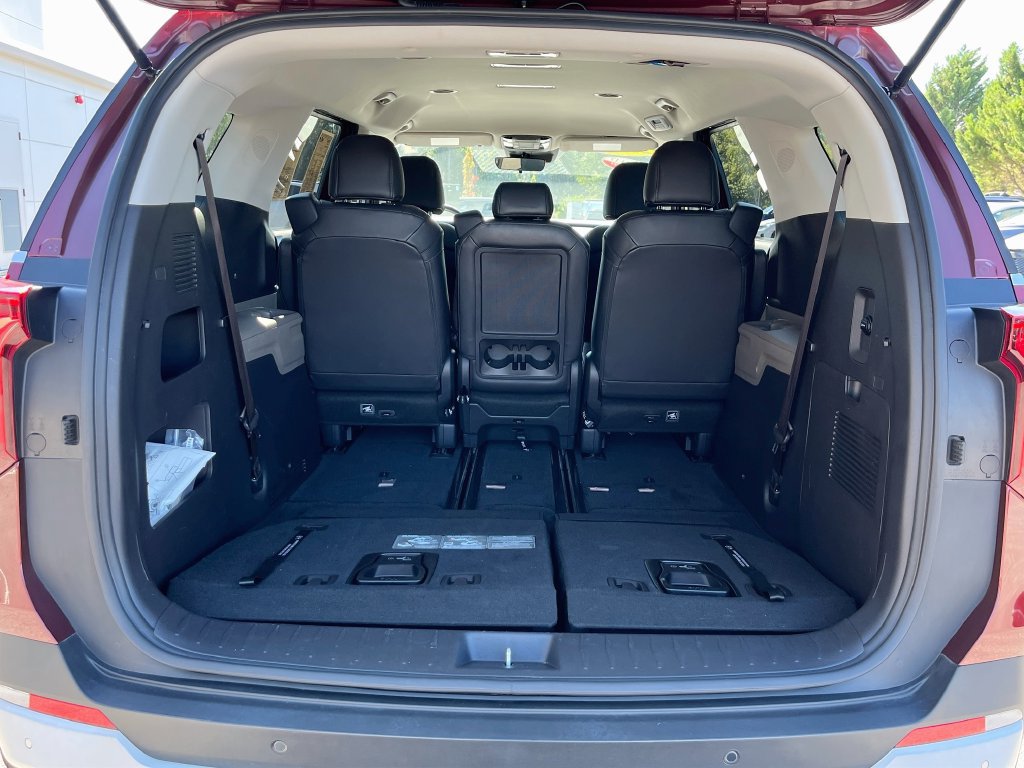 Certified 2025 Kia Carnival FWD image 31