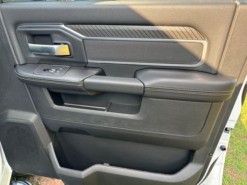 New 2026 RAM 3500 Big Horn AWD/4WD image 15