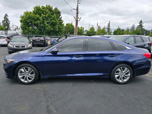 Used 2018 Honda Accord LX image 2