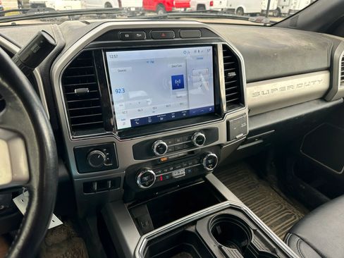 Used 2022 Ford F550 4x4 Crew Cab Super Duty w/ Lariat Value Package image 13