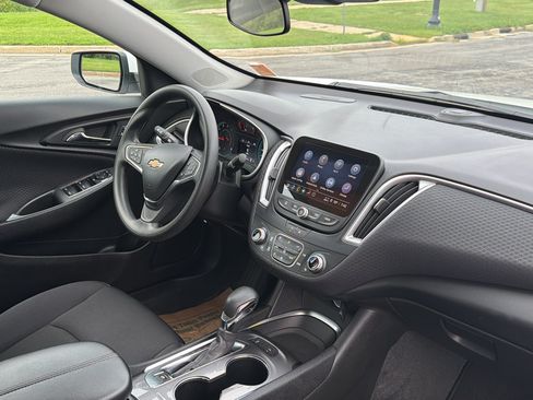 Used 2024 Chevrolet Malibu LT FWD image 27