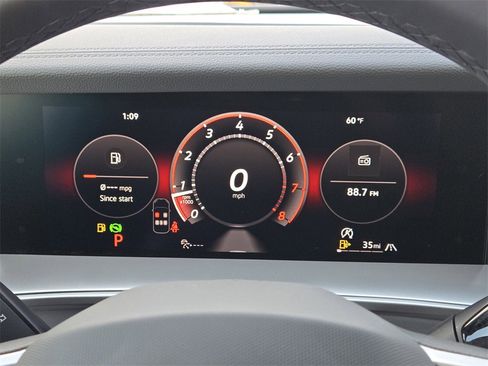 New 2026 Volkswagen Tiguan SE R-Line image 13