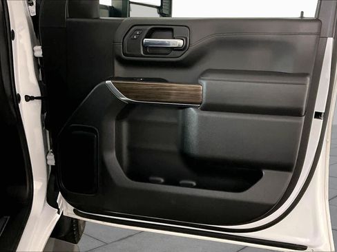 Used 2022 Chevrolet Silverado 3500 LT w/ Convenience Package AWD/4WD image 22