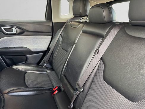 Used 2022 Jeep Compass Latitude w/ Convenience Group image 14