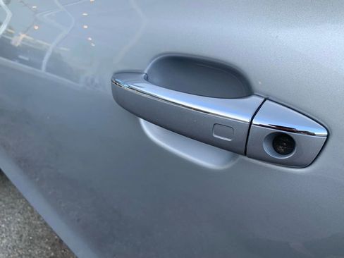 Used 2015 Audi A8 L 4.0T w/ Premium Package image 34