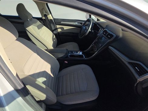 Used 2018 Ford Fusion S image 25