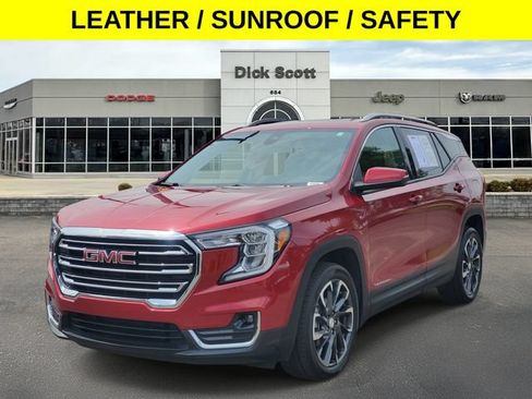 Used 2023 GMC Terrain SLT AWD/4WD image 2