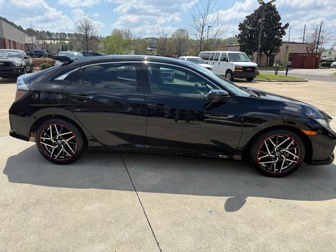 Used 2017 Honda Civic EX image 6