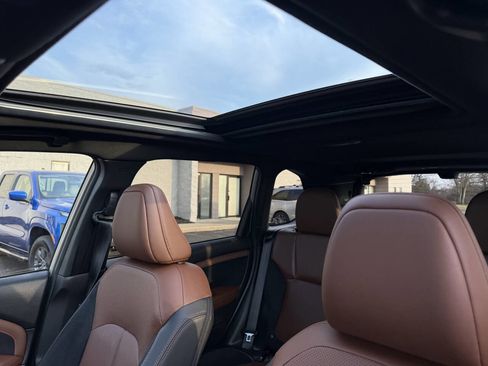 Used 2025 Subaru Forester Touring image 19