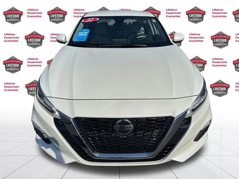 Certified 2022 Nissan Altima 2.5 SV image 2