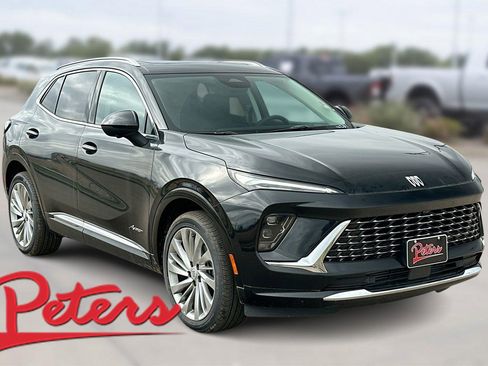 New 2025 Buick Envision Avenir image 1