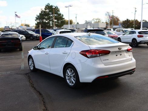 Used 2017 Kia Forte S w/ S Technology Package image 7