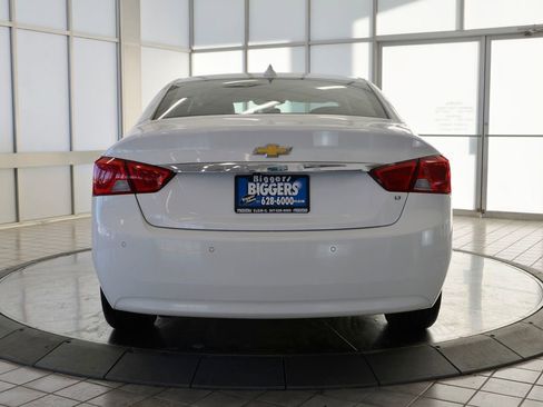 Used 2016 Chevrolet Impala LT w/ Convenience Package image 7